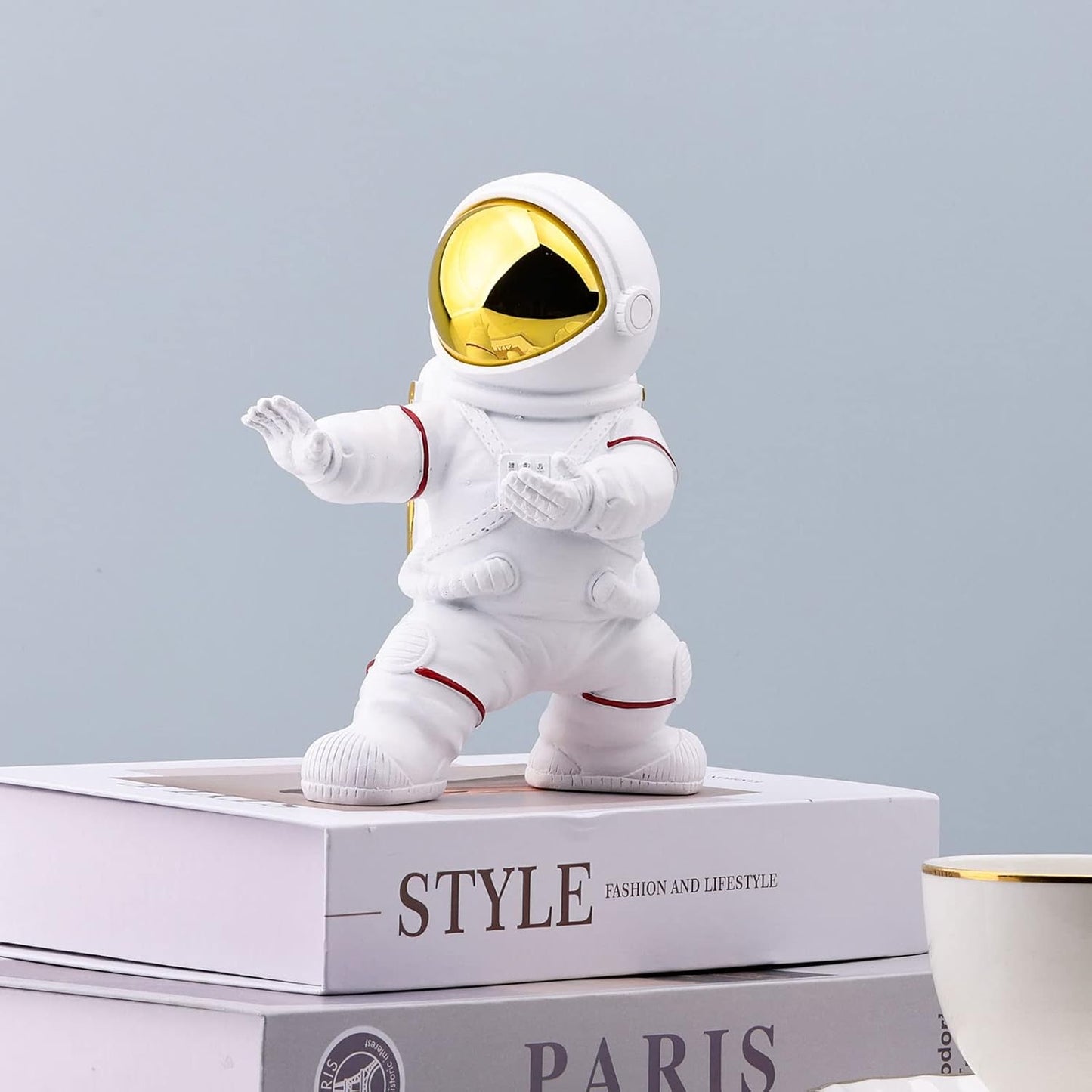 XMGZQ Astronaut Figurine, White and Gold Kung Fu Spaceman Statue, Office and Room Decor for Men, Outer Space Desk Accessories