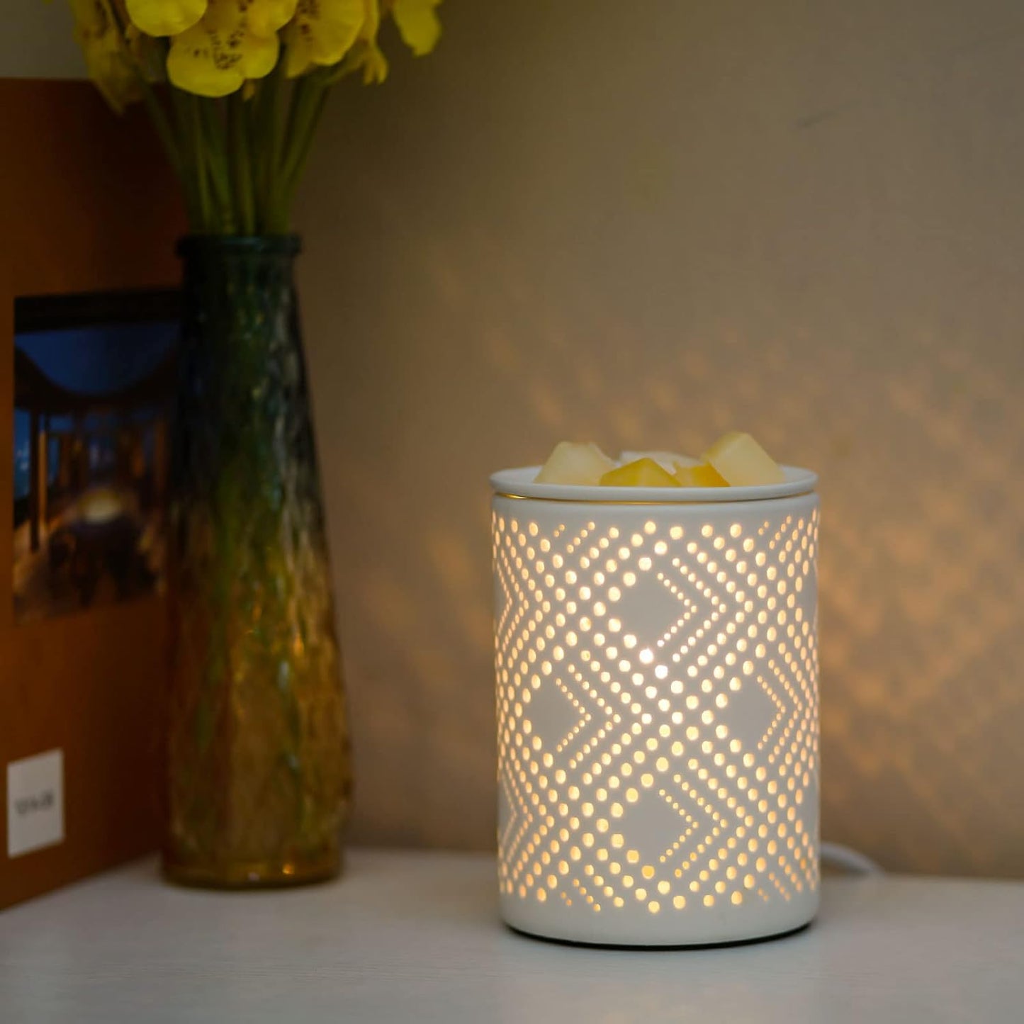 PALANCHY Wax Melt Warmer Ceramic Oil Burner Electric Candle Wax Warmer Burner Melter Fragrance Warmer for Home Office 2 Bulbs Included Gift Box Packaged (Ceramic Diamond)