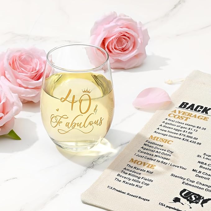 DAZLUTE 40th Birthday Gifts for Women, 40 & Fabulous Wine Glass with 1 Pack Reusable Burlap Wine Bag, 40 Year Old Wine Glass Birthday Gift for Women Mom Friend Sister Wife Aunt Coworker, 17 Oz Gold