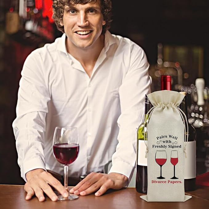 Divorce Gifts for Women Wine Bag Divorce Party Gifts for Him Breakup Gifts for Her Wine Bottle Decoration Bag New Beginning Gift Ideas Pairs Well with Freshly Signed Divorce Papers（Beige）