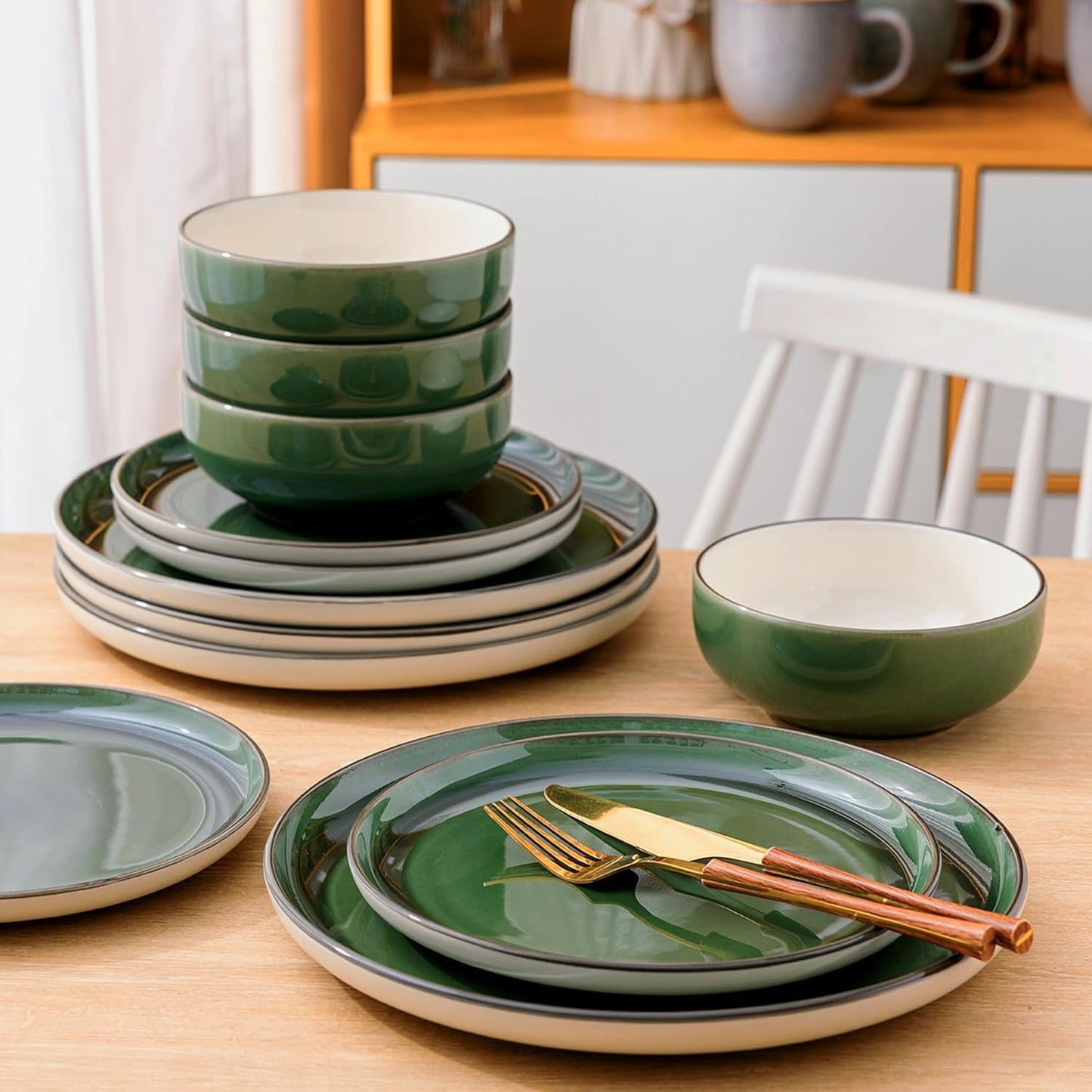 GBHOME Ceramic Dinnerware Sets, 18 Pieces Stoneware Dinnerware Set, Plates and Bowls Sets, Dishwasher & Microwave Safe,Dishes Set | Service for 6